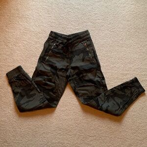 NWOT TNA Alix pants, XXS.